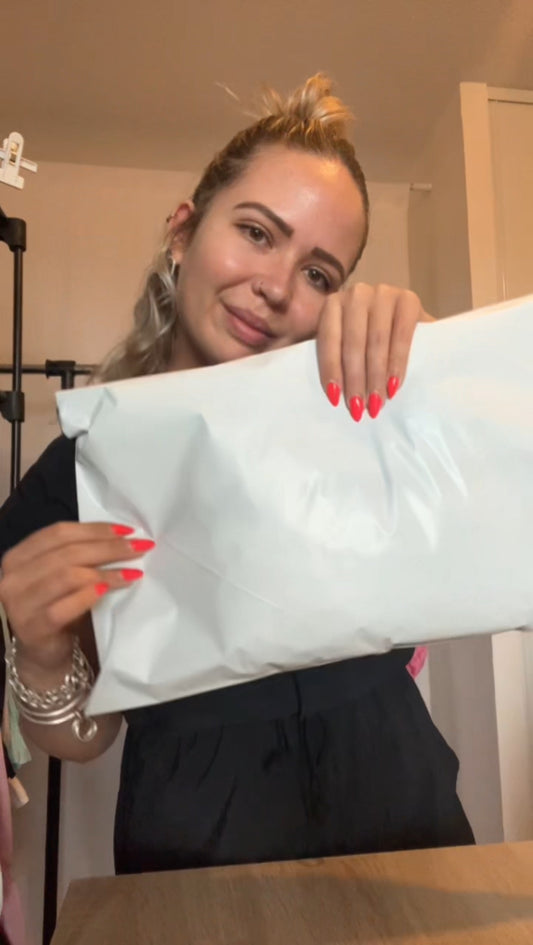 Créatrice de la boutique en ligne « La Penderie de Ju »